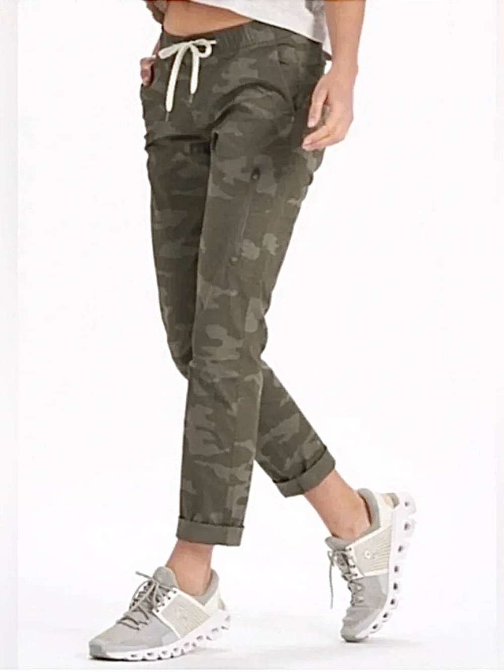 Vuori Women’s Ripstop Drawstring Camo Pants Womens Sz Small Organic Cotton Blend
